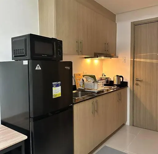 Night Blink Staycation And Apartment Manila
